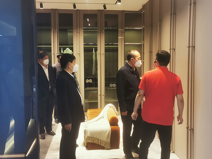 旅行恒峰g22家居生产车间